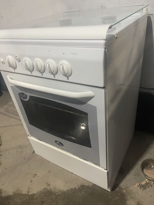 Продам газовую плиту