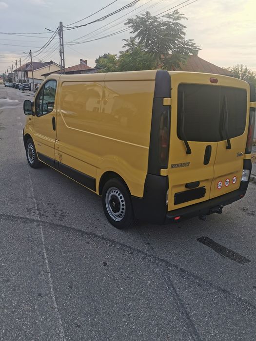 RENAULT Trafic 2004 — imagine 3