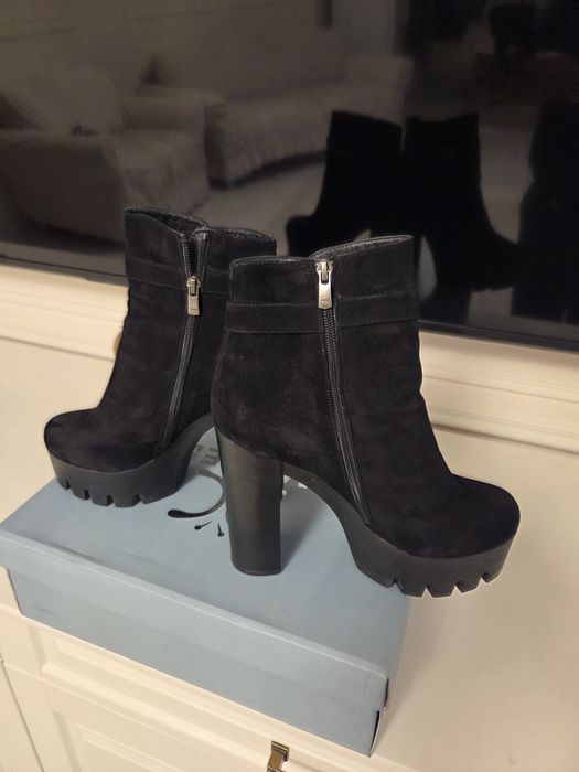 Продам обувь  39 размера