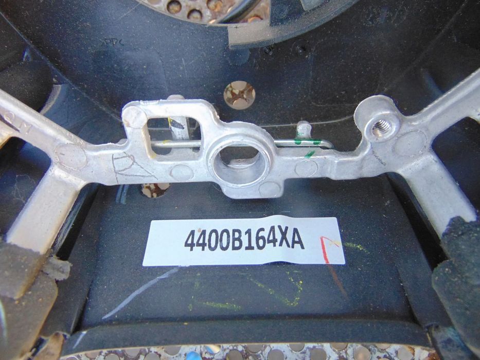 Volan Mitsubishi L200 cod 4400b164xa volan cu comenzi l200 dupa 2017