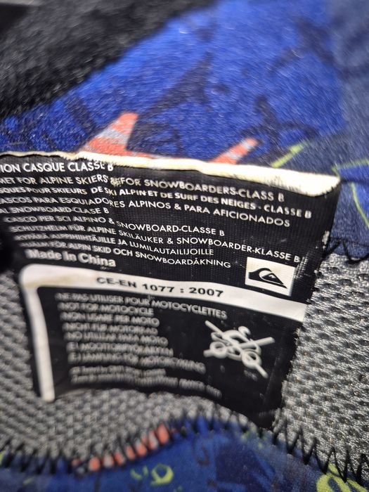 Каска  quiksilver