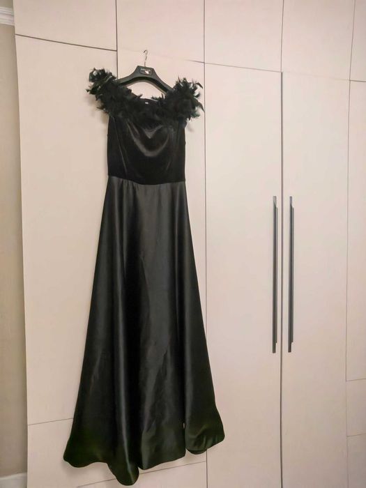 Продажа вечернего платья.