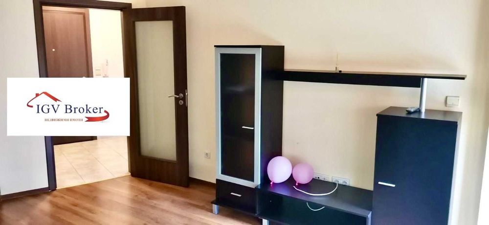 Двустаен апартамент в кв Полигона