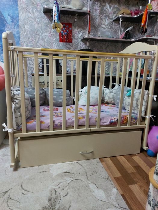 Продам детскую кровать