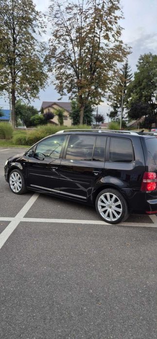 Vw Touran 2 2010 model echipare R line 170cp