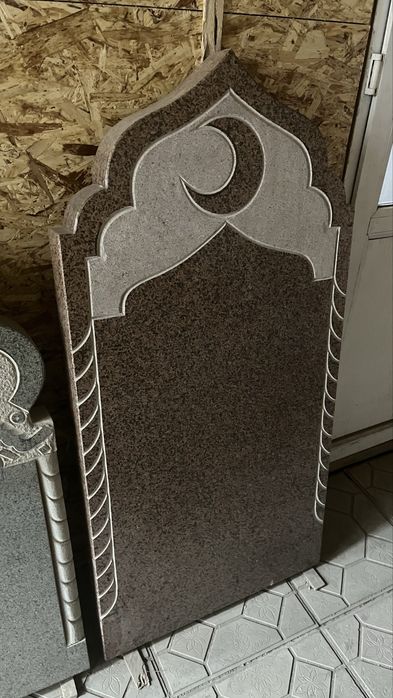 Памятники распродажа