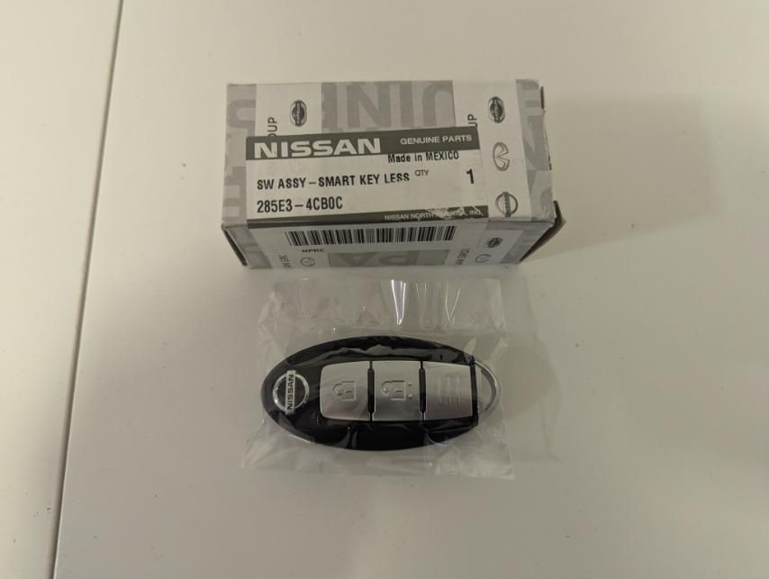 Ключ за Нисан Nissan J11 keyless, оригинален