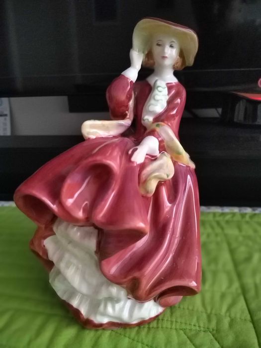 Порцеланови статуетки Coalport  & Royal Doulton