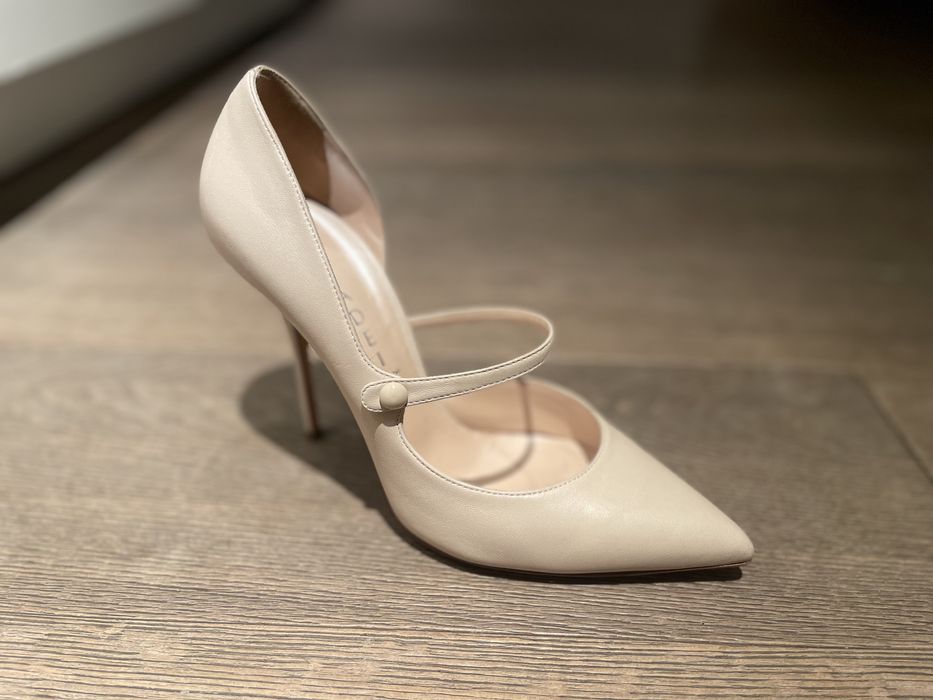 Pantofi toc 38 Casadei stiletto crem mireasa