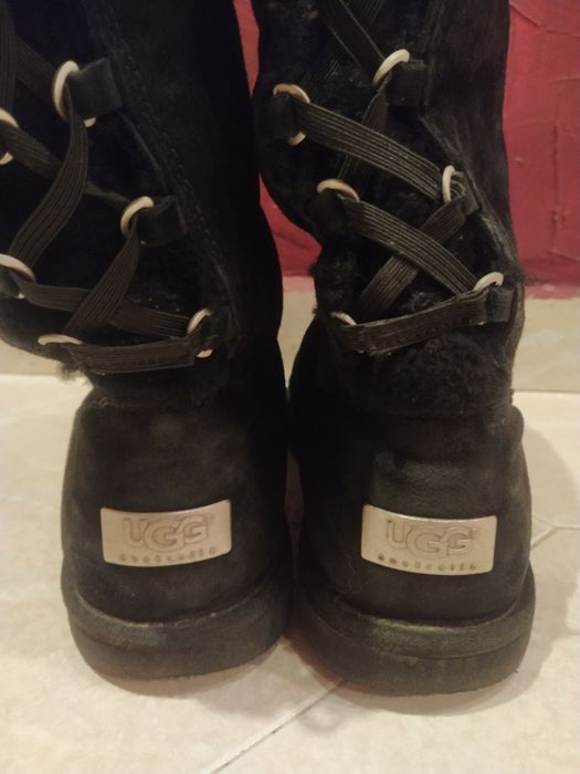 Велурени ботуши UGG и Гумени ботуши номер 40 и 41