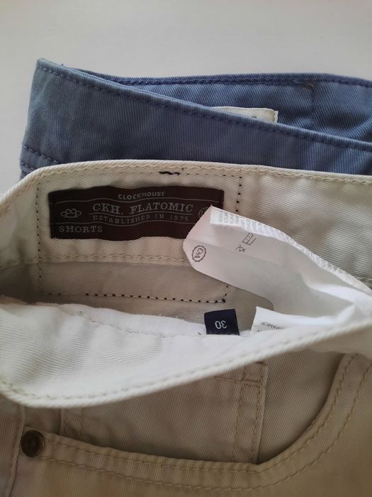 2 perechi pantaloni scurți