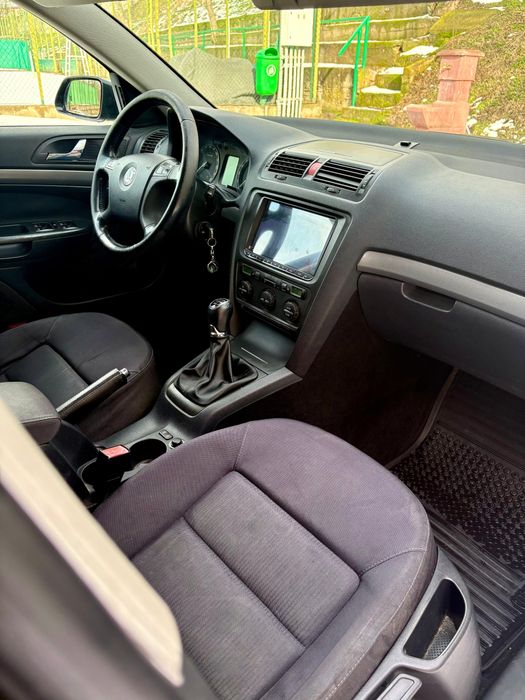 Skoda octavia 2 an 2007 motor 1.9 TDI , telefon: zero753zero3zero484