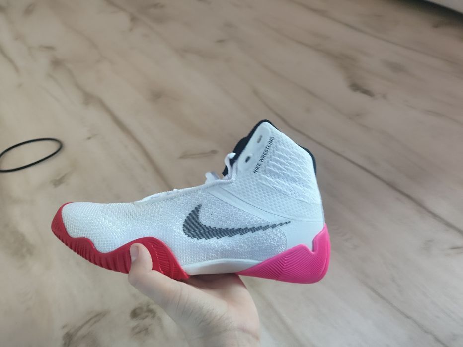 Продам борцовкий Найк тава