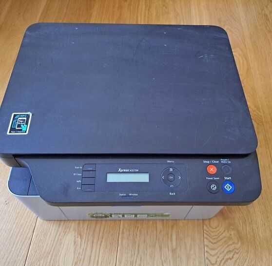 Лазерный чернобелый МФУ принтер Samsung M2070