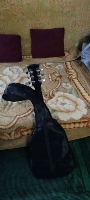 гитара целая всё в камплекте
