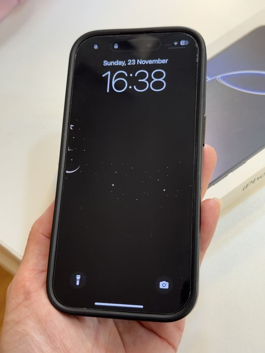 Vand iphone 16 pro 256 GB 92% gri neverlocked