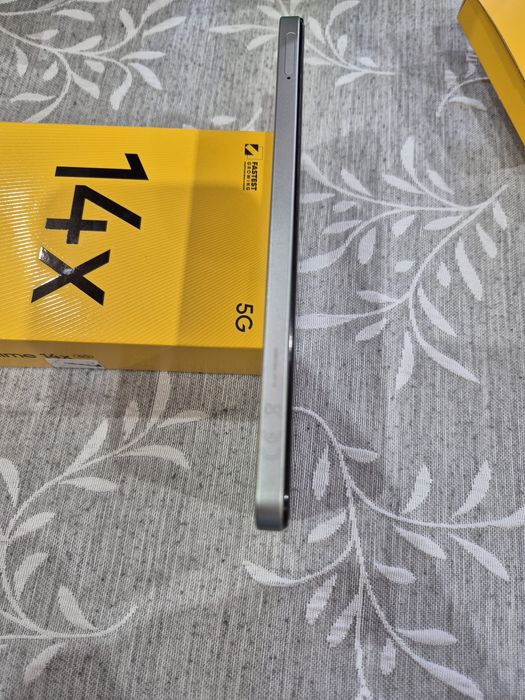 Телефон RealMe 14X