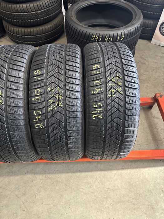 Anvelope Iarna 245/40/19 Pirelli SottoZero 3 RFT 245 40 19 R19