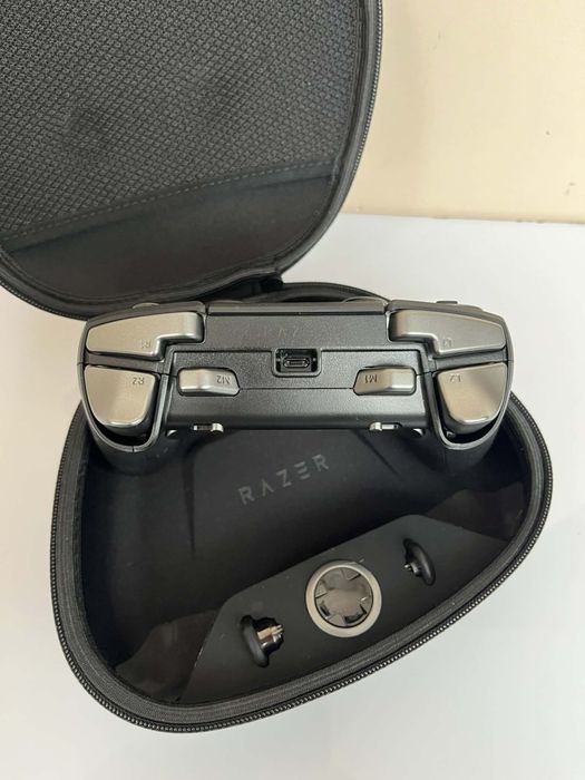 Razer Raiju ultimate джойстик