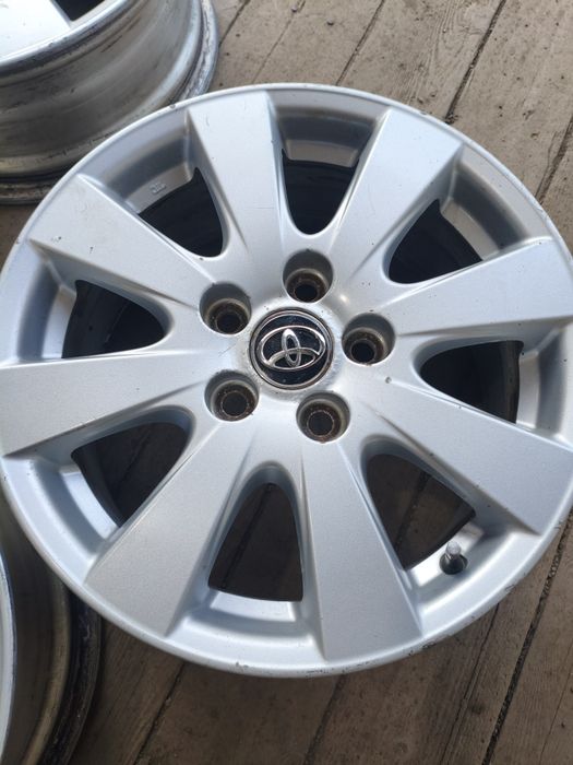 Диски колесные R 16 camry 40