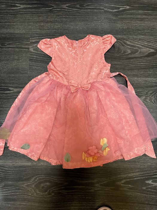 Рокли за момиче-Различни размери