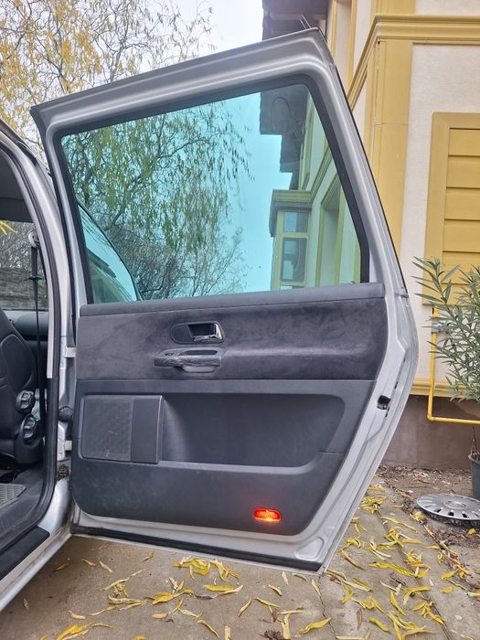 Vand usi vw sharan 2003