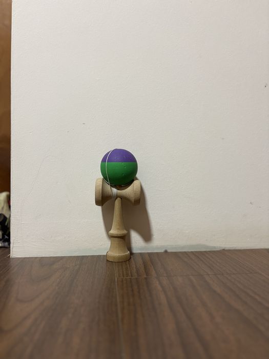 schimb kendama anti skid nelansata cu un broken shape