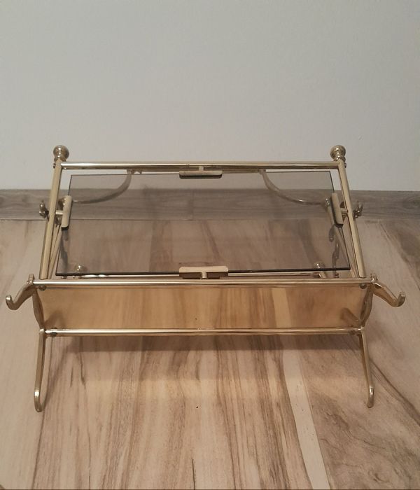 Винтидж италианска постйвка за вестници и списания