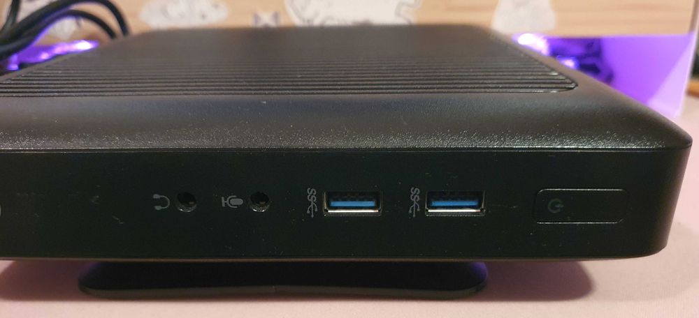 Малък компютър HP Thin Client T520 RAM 4GB SSD 240GB