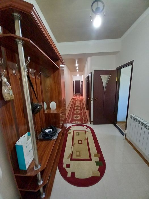 Урганч шахар Ал Хоразмий кучасида 3 хонали уй ижарага берилади.