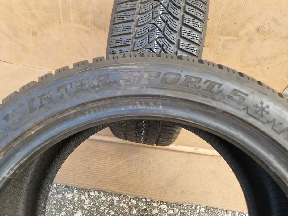 2 Dunlop R17 225/45
Зимни гуми 
DOT1721