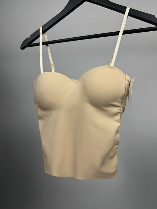 Дамско бюстие / топ с твърди чашки 4 цвята