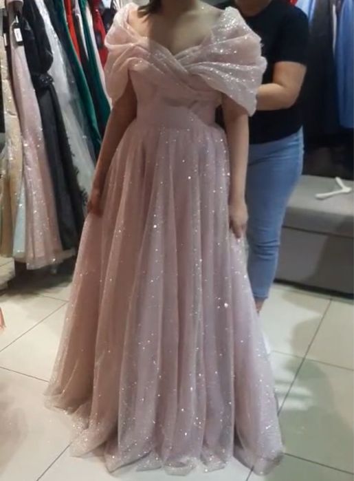 Продам вечернее платье