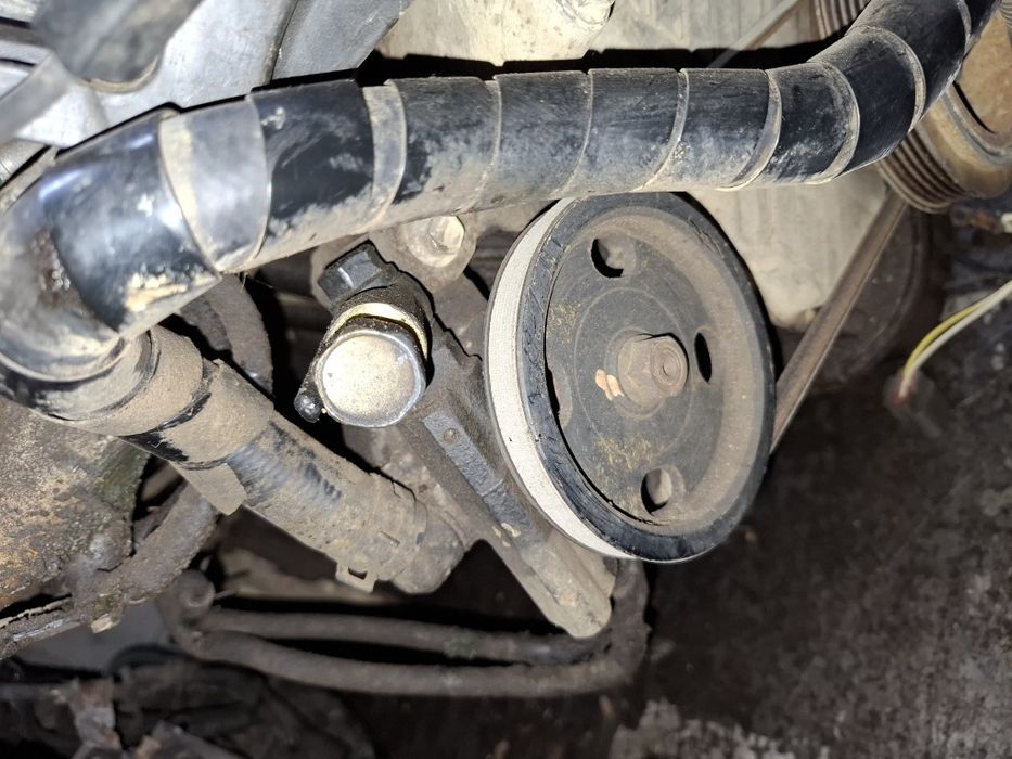 Гур насос Тойота Карина Е  2 объём 3S-FE