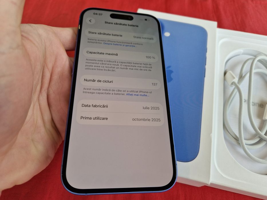 -Iphone 16, ca Nou, 128Gb, 8Ram, 137 cicluri incarcare, folosit 3 luni