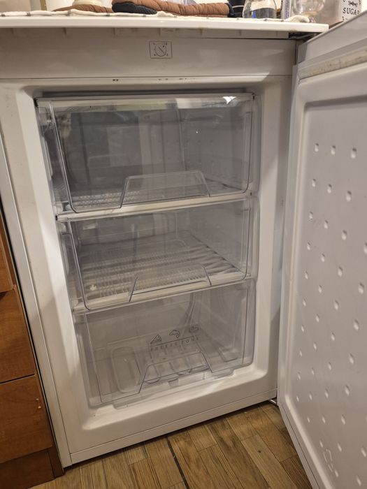 Frigider Congelator Vortex