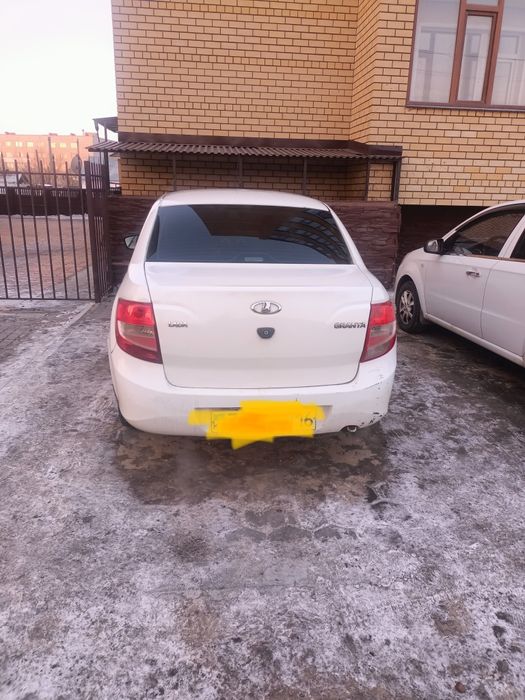 ВАЗ Лада гранта 2015 года