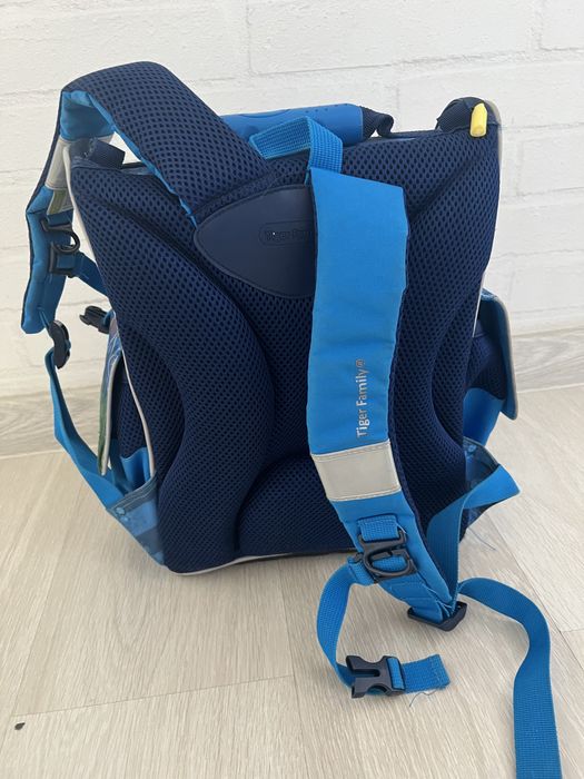 Продам рюкзак для 1 классника