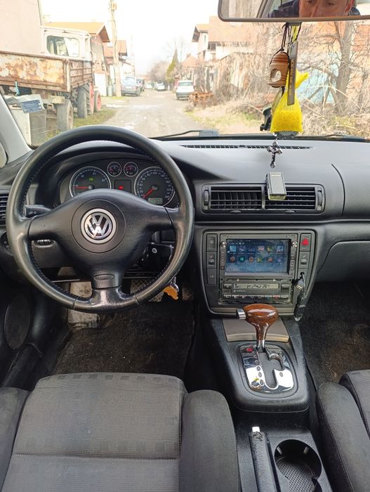 Продавам Пасат В5