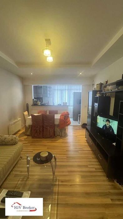 Продава се Тристаен апартамент в Разлог - 64 кв.м за 773 €/кв.м - Снимка #1