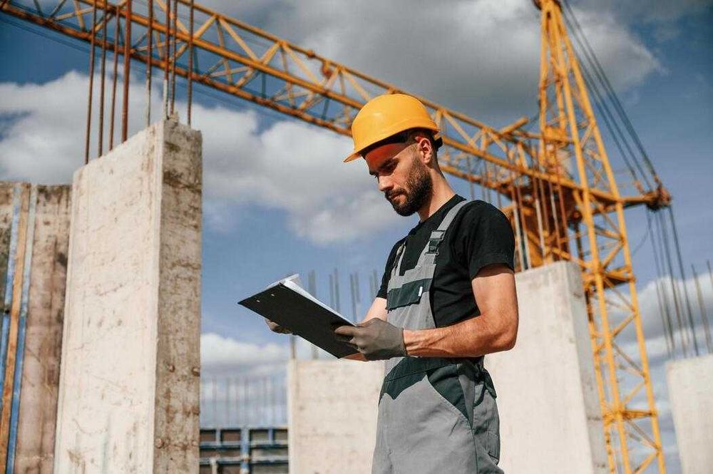 Строительные и малярные работы