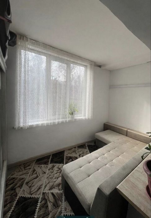 Продажа Срочно Чиланзар 1 балкон 2х4  ориентир  Халк Банк!