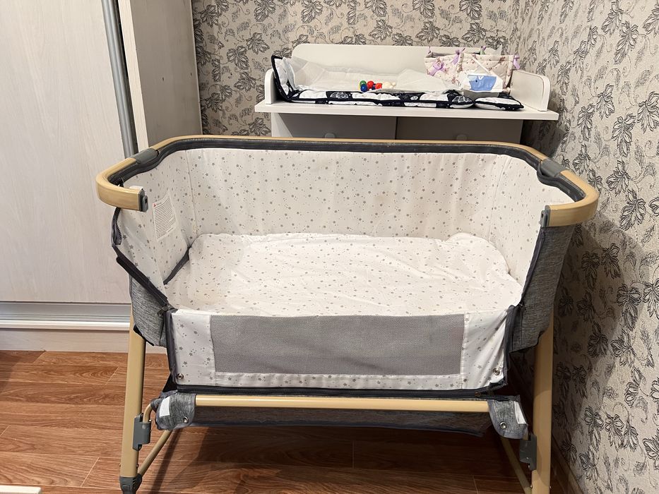 Продам кроватку ining baby!