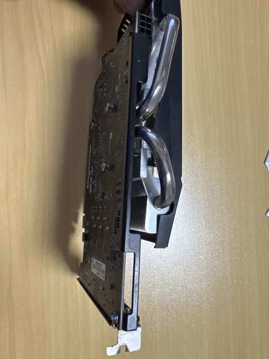 ASUS AMD Radeon HD 6770 128bit