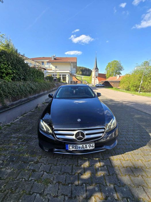 Mercedes-Benz E300 Automatic Под Наем – Varna Shumen Burgas
