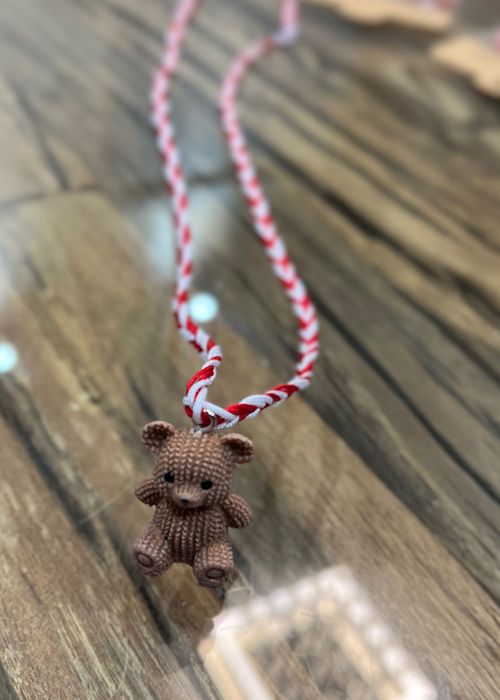 Ръчно изработени мартеници