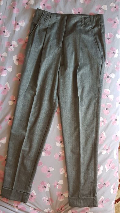 Pantaloni Zara mărime Xs (merg și S)