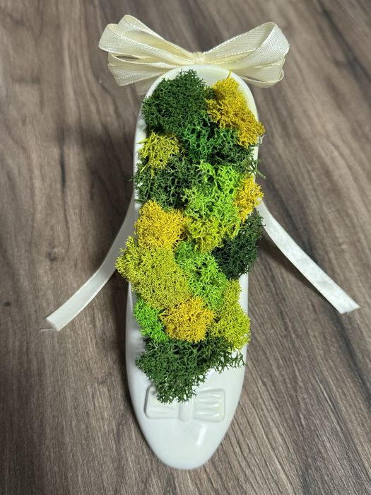 Кашпа със скандинавски мъх