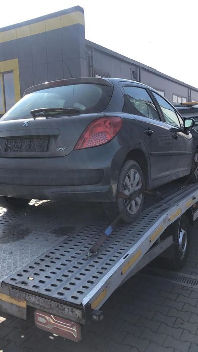 Dezmembram Peugeot 207 1.4 B fabr. 2009