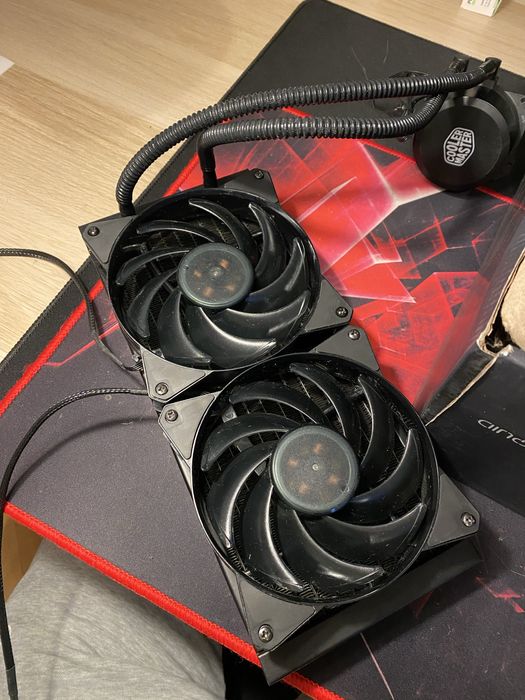 Cooler AIO apa MasterLiquid 240